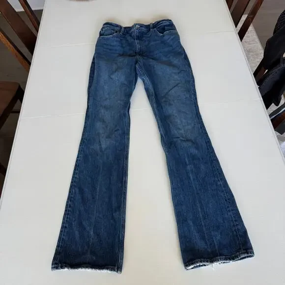 Abercrombie and Fitch Long 70s Flare Vintage High Rise Jean Medium Wash Size 28L - Picture 2 of 9